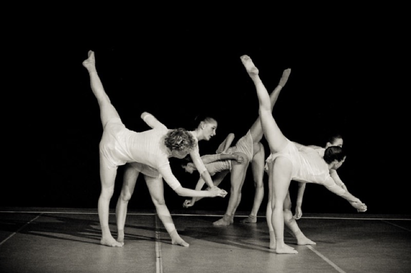  <br> NOWHERE. EVERYWHERE coreografia Roberto Orlacchio