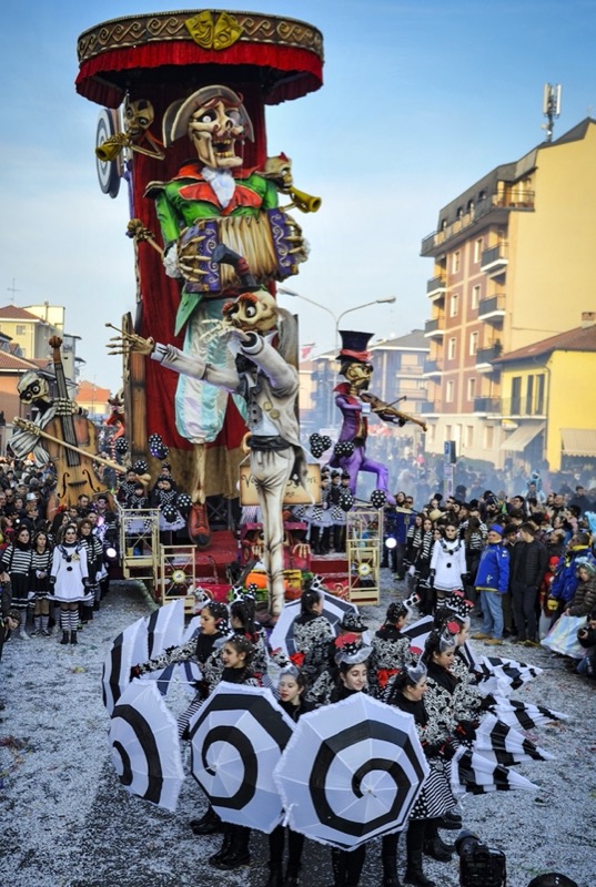 2018 " Venghino Signori Venghino... " 13 Febbraio 1Â° Premio
