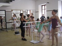  <br> Federica mentre aiuta Vanessa in un soutès.jpg