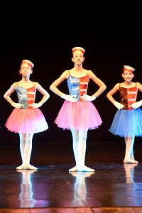  <br> Beatrice, Vale, Stella